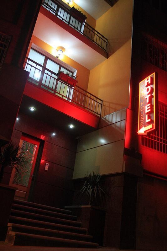 Penthouse Hotel ティビリシ エクステリア 写真